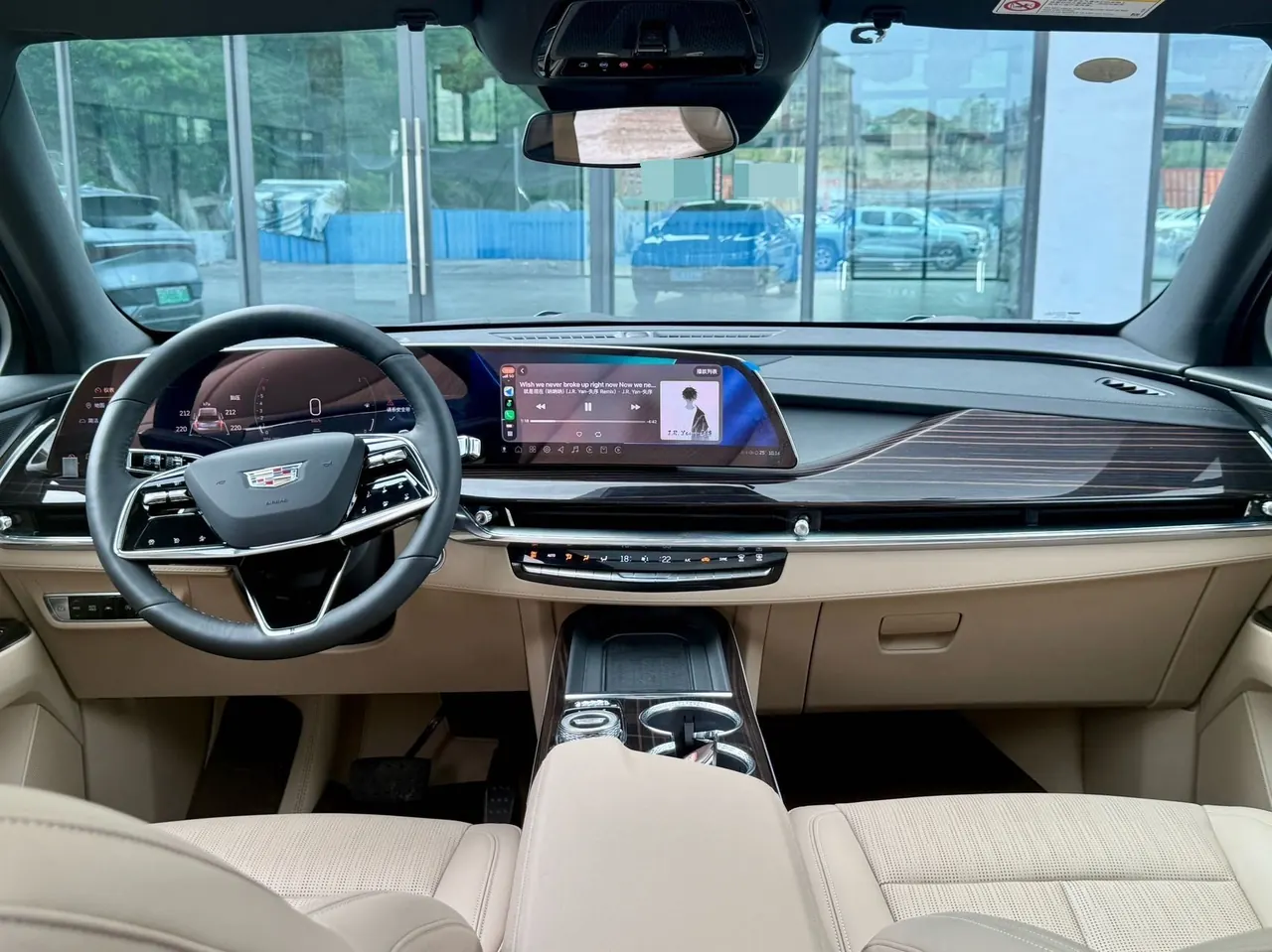 Cadillac 2025 XT5 48V 2.0T Luxury Automatic Gear 5
