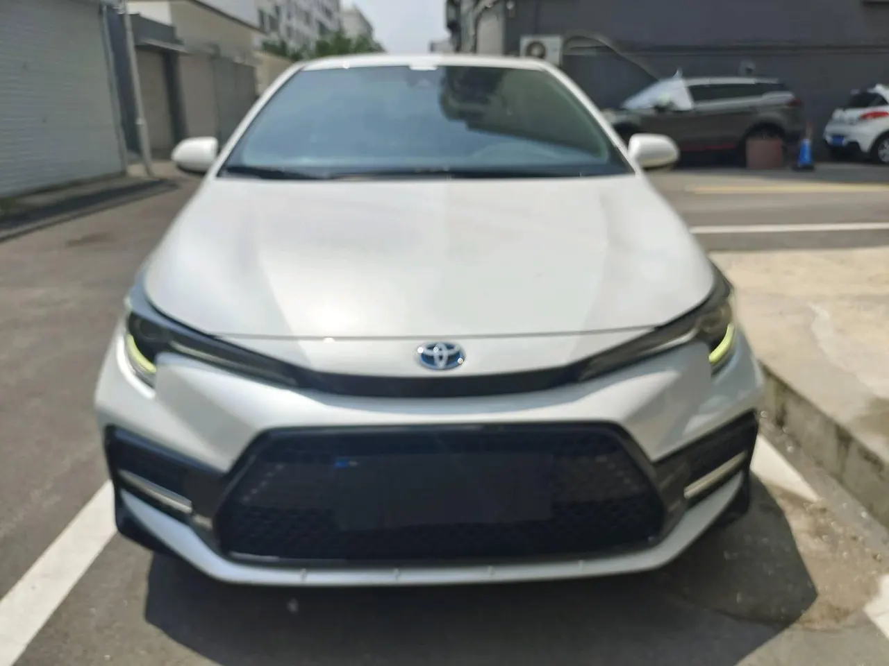 Toyota 2021 Lei Ling Shuangqing 1.8H Stepless Sports Edition Automatic Gear 2