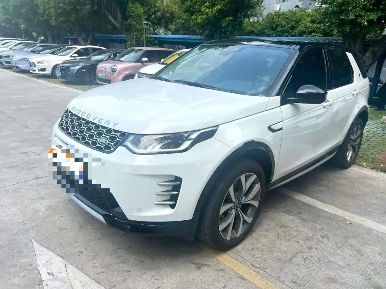 打开图片灯箱:Land Rover 2024 Discovery Sports Edition 48V 2.0T Deluxe Custom Edition Automatic Gear