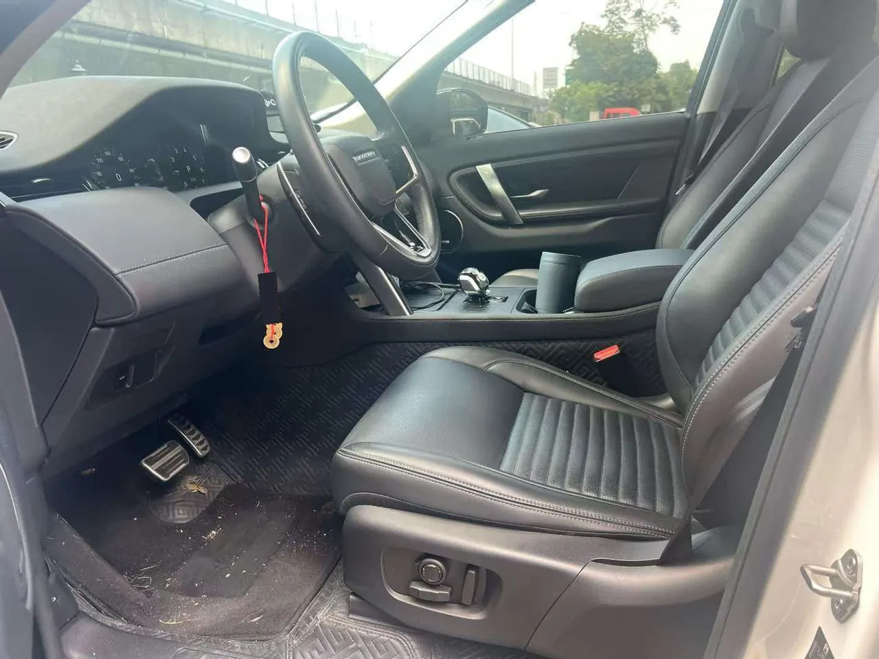 Land Rover 2024 Discovery Sports Edition 48V 2.0T Deluxe Custom Edition Automatic Gear 3