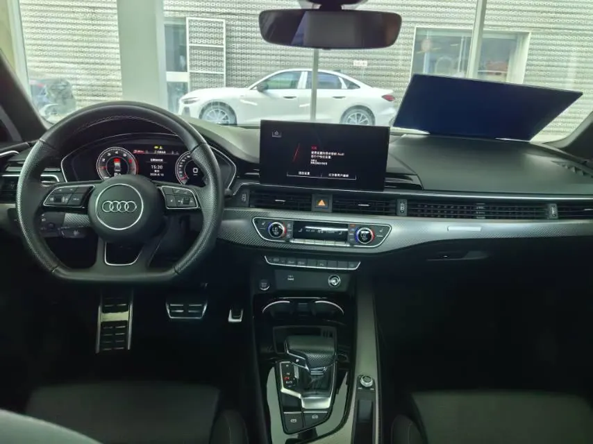 Audi 2024 A4L 2.0TFSI 40TFSI Quattro RS Kit Burning Speed Automatic 5