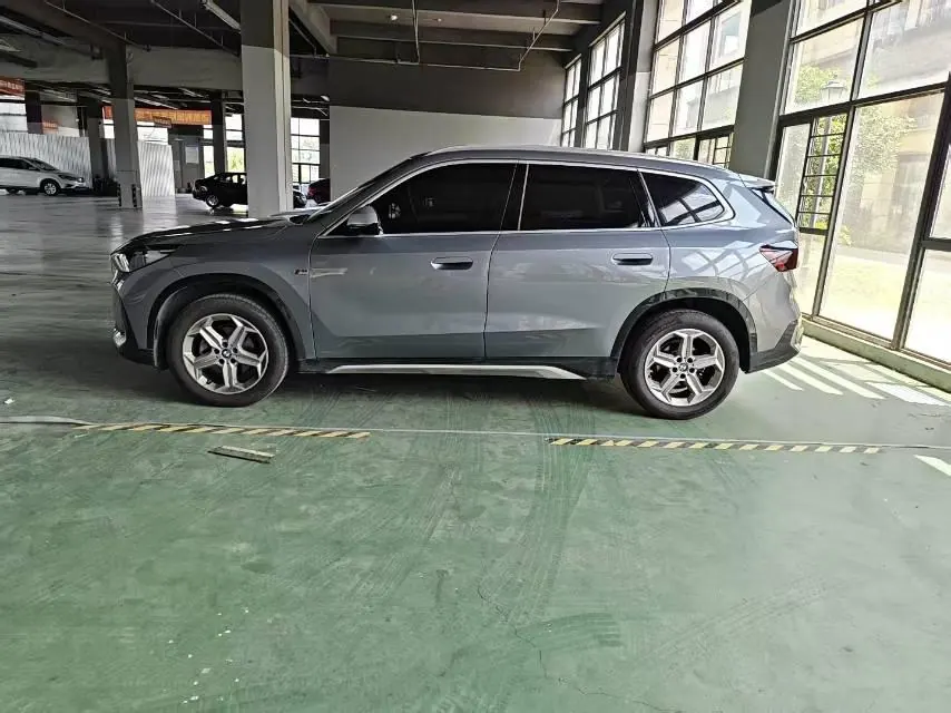 BMW 2024 X1 sDrive20Li 1.5T X design set automatic gear 4