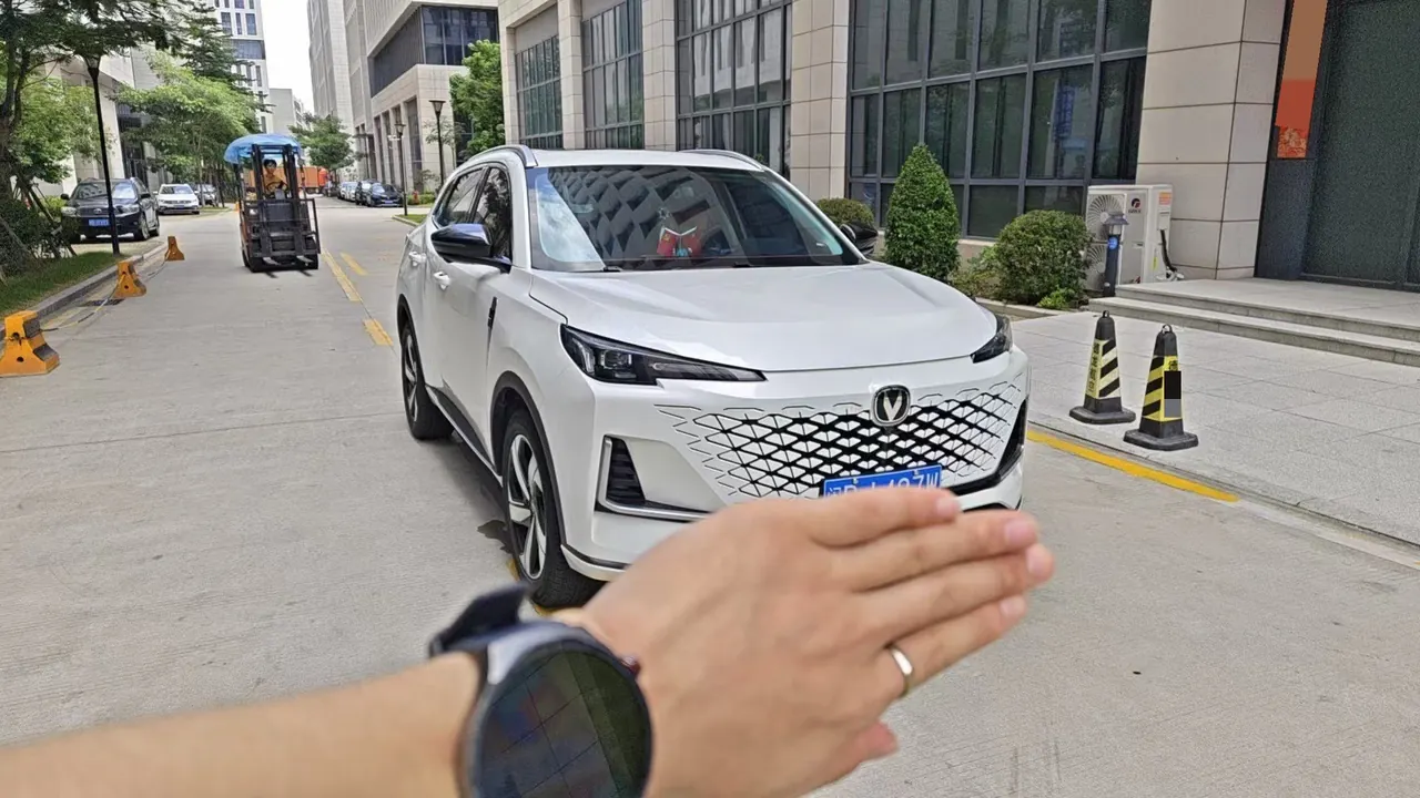 ChangAn 2024 CS55 PLUS 1.5T Excellent Automatic Gear 3