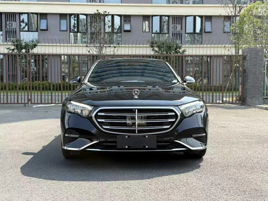 Mercedes Benz E Class 2025 E 300 L 48V 2.0T Luxury (Modified) Automatic Gear 2