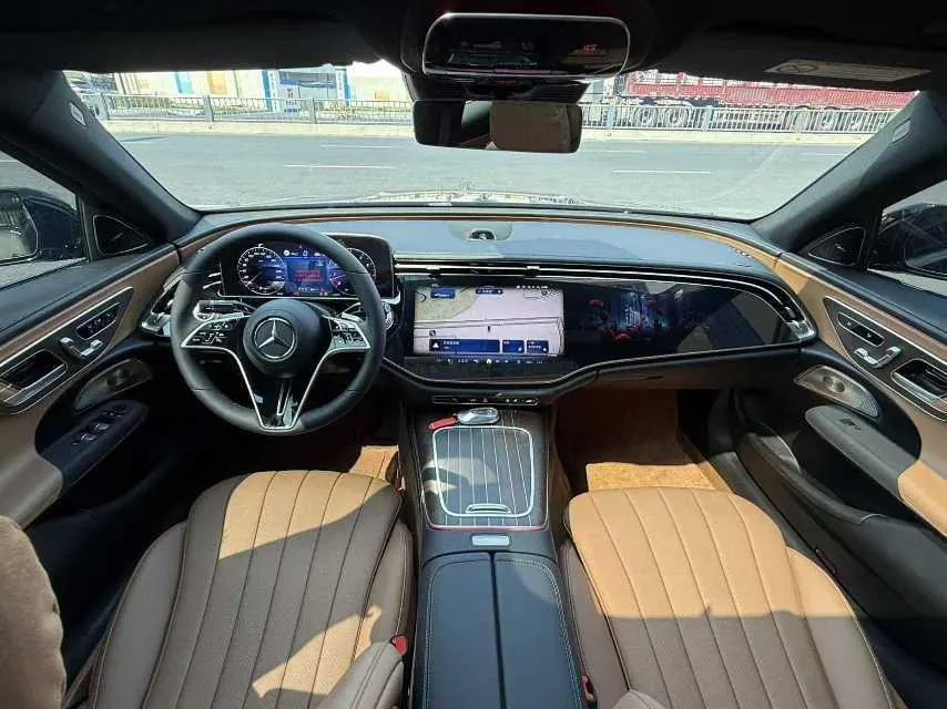 Mercedes Benz E Class 2025 E 300 L 48V 2.0T Luxury (Modified) Automatic Gear 5