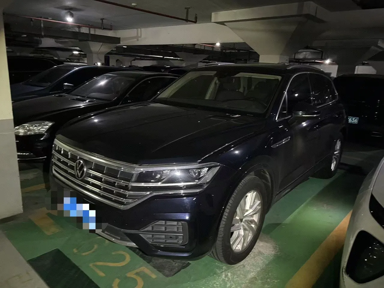 Open image lightbox: Volkswagen Touareg (Imported) 2021 Touareg 2.0TSI Sharp Edition Automatic Gear
