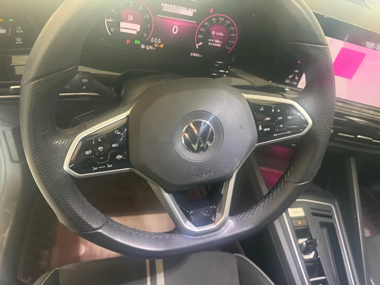 Volkswagen 2021 Golf 8 R-Line 1.4TSI 280TSI Automatic 10