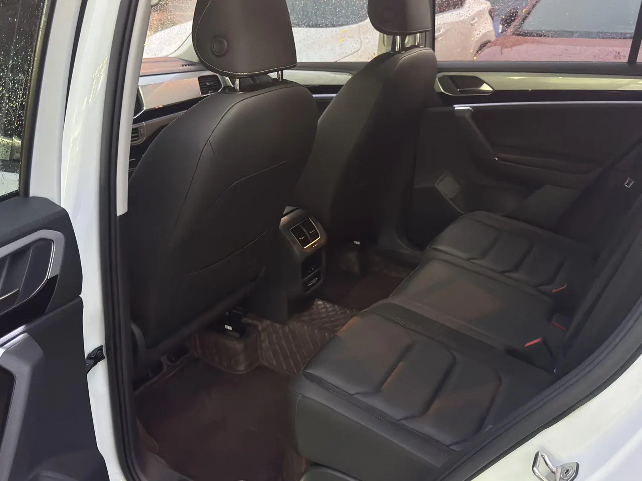 Volkswagen 2021 Tanyue 2.0TSI 330TSI Two-Drive Deluxe Smart Joint Edition Automatic Gear 4