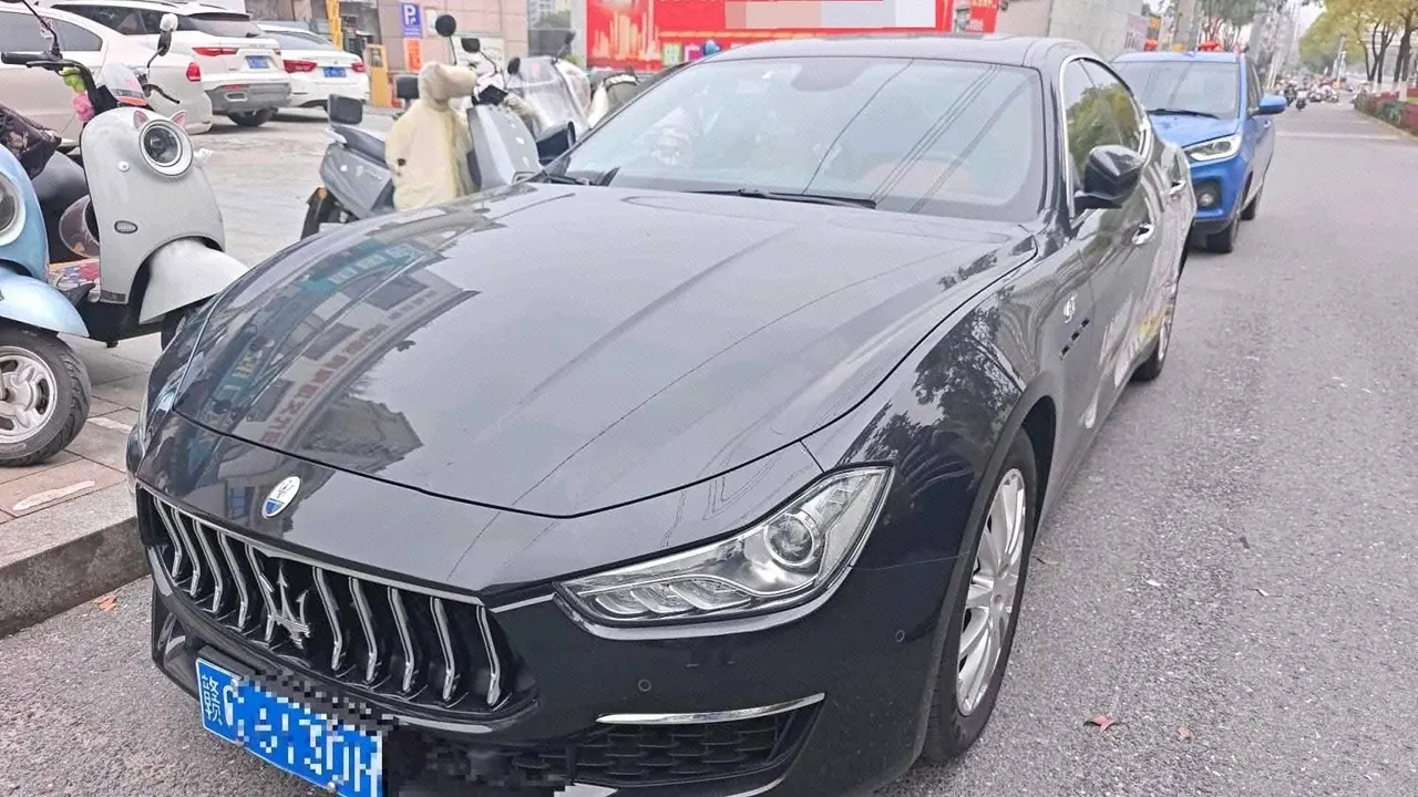 打开图片灯箱:Maserati Ghibli (Imported) 2021 Ghibli 48V 2.0T Sharp Edition Automatic Gear