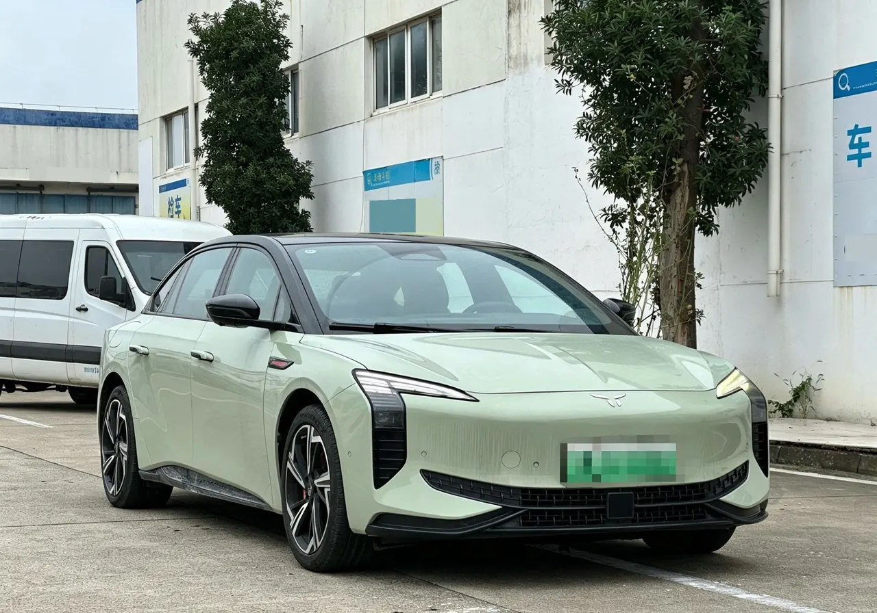 HongQi 2024 EH 7 690 Pro Automatic 3