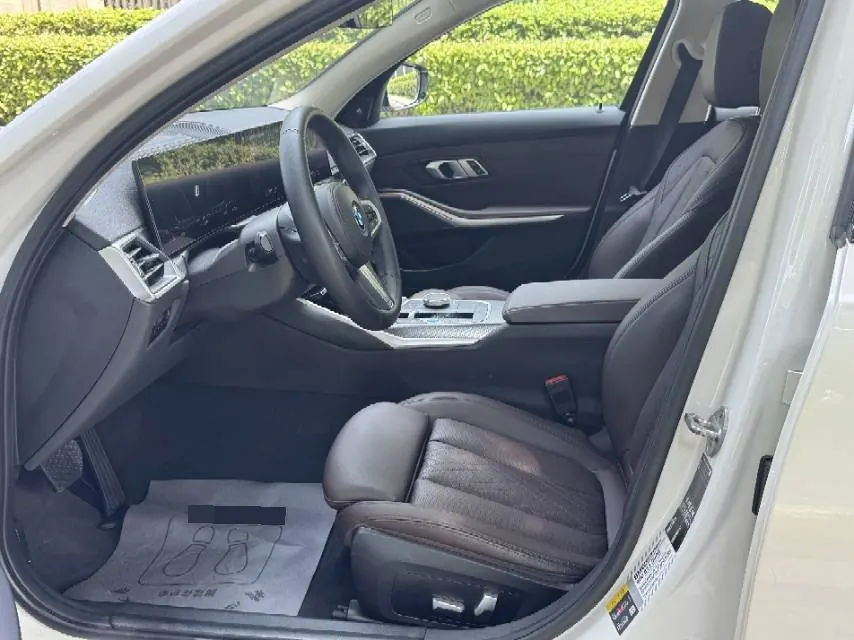 BMW 2023 i3 eDrive 40 L obsidian night suit automatic gear 4