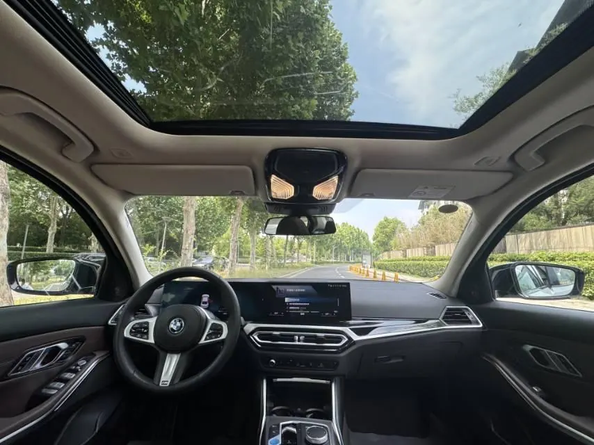 BMW 2023 i3 eDrive 40 L obsidian night suit automatic gear 6