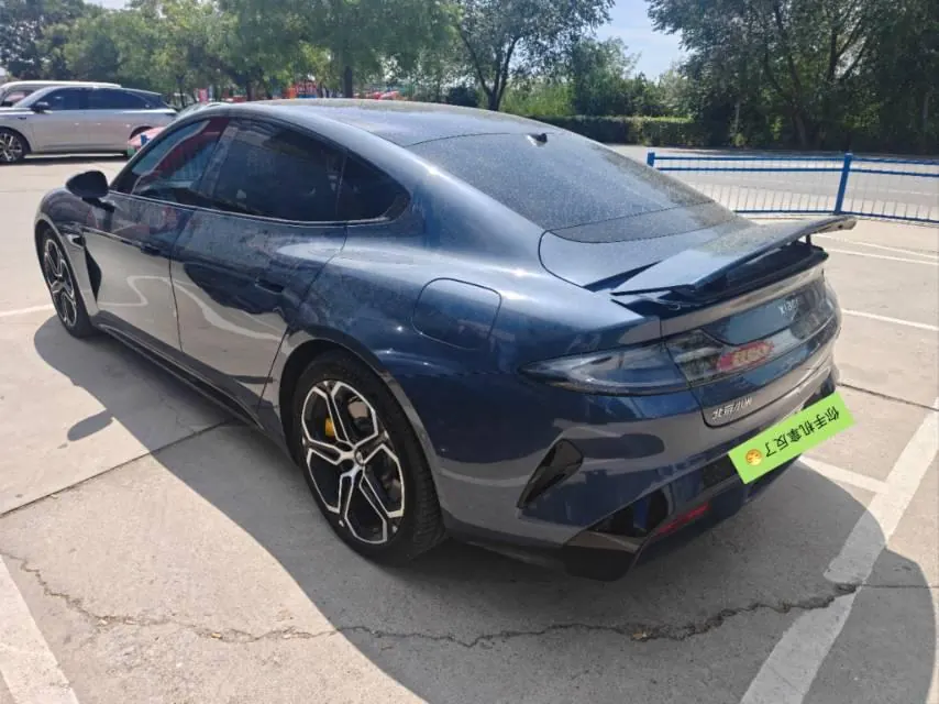 MI 2024 SU 7 750km Four-wheel Drive Max Founding Edition Automatic Gear 5