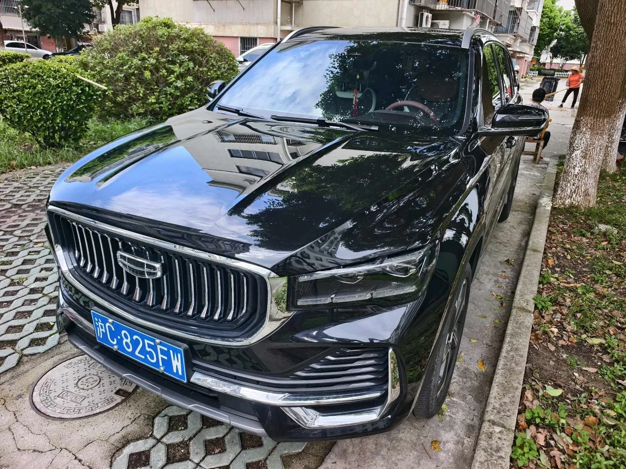 打开图片灯箱:Geely 2024 XingyueL (Monjaro) 2.0TD high-power two-wheel drive cloud version automatic gear