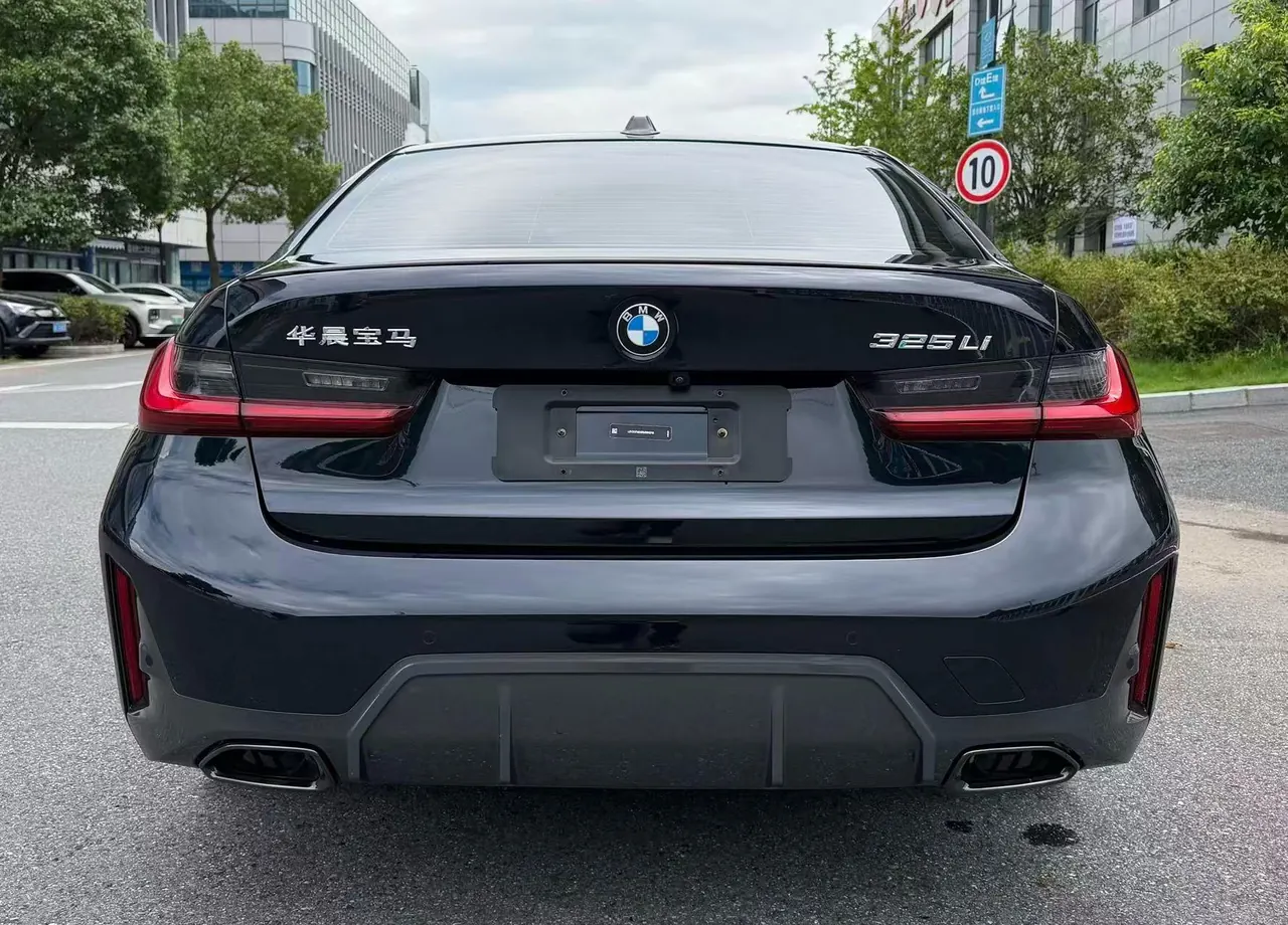 BMW 3 Series 2024 325Li 2.0T M Sports Obsidian Night Suit Automatic Gear 8