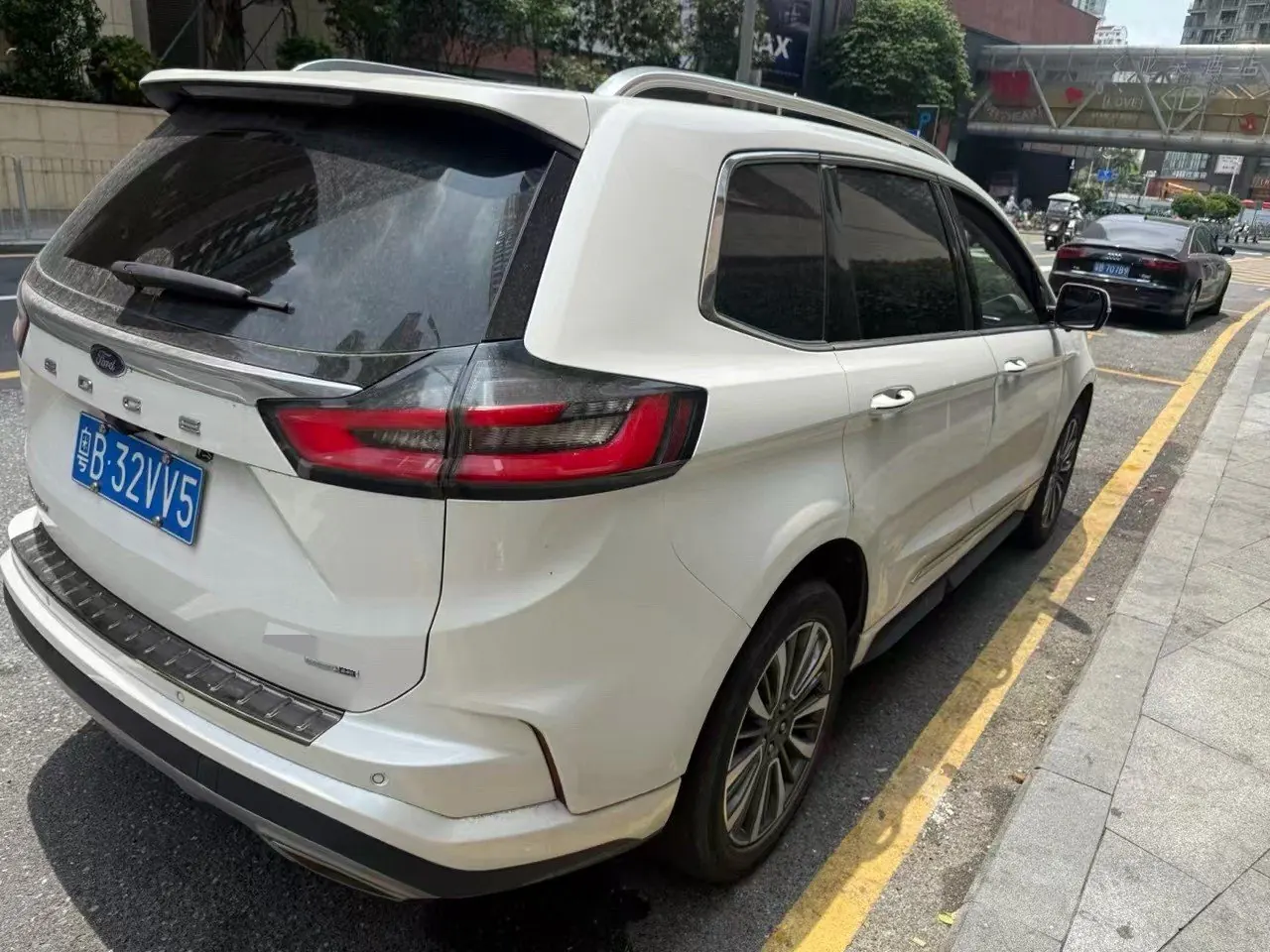 Ford 2021 Ruijie PLUS 2.0T EcoBoost 12250.00g Drive Hao Rui 7-seat Automatic Gear 2