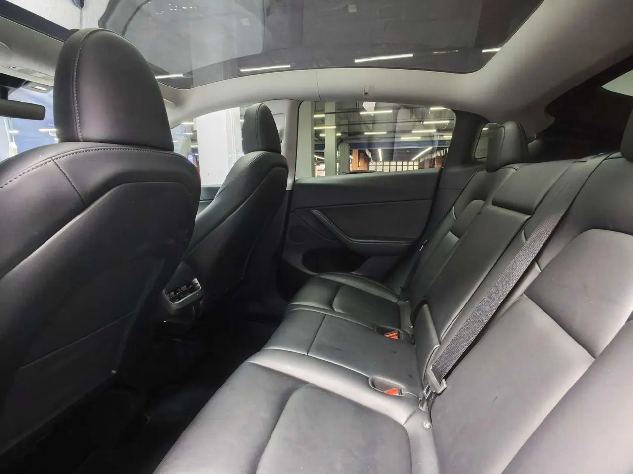 Tesla 2024 Model Y rear-wheel drive version automatic transmission 3