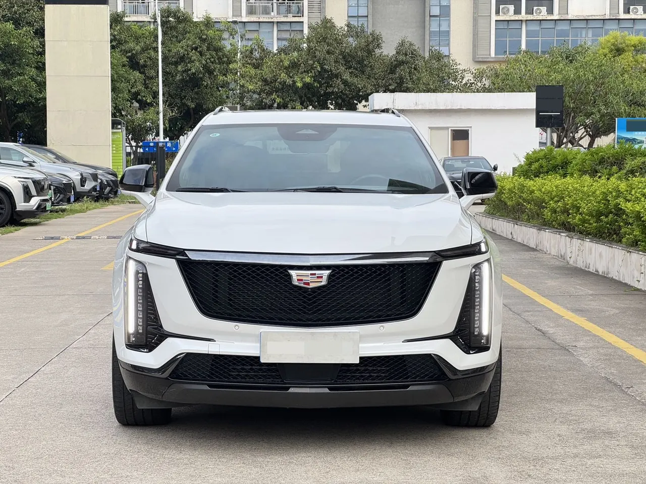Cadillac 2025 XT5 48V 2.0T Platinum Automatic Gear 2
