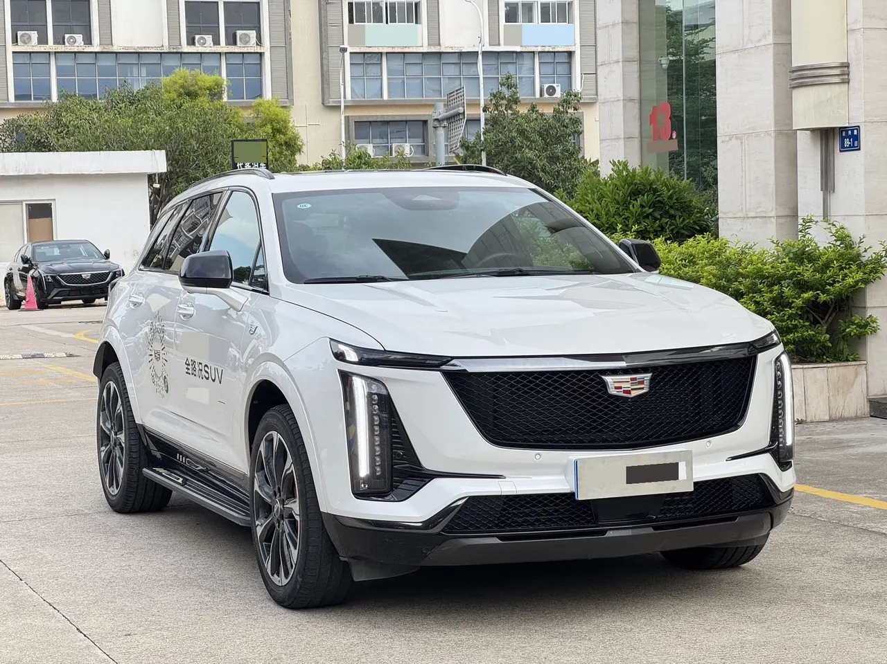 Cadillac 2025 XT5 48V 2.0T Platinum Automatic Gear 3