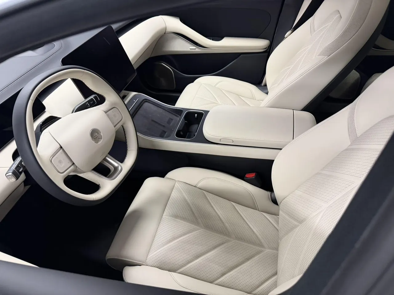 NIO 2025 ET5T 75kWh Touring automatic 4