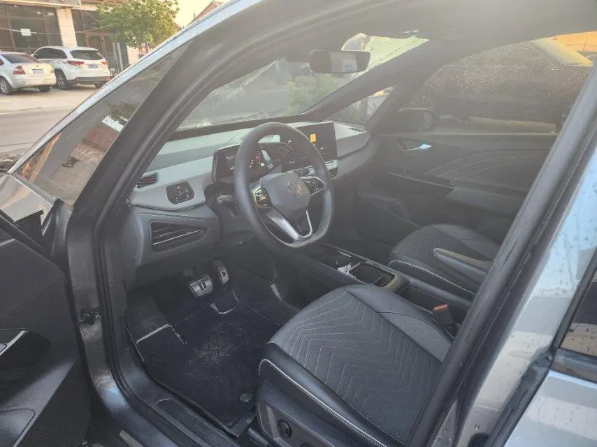 Volkswagen 2024 ID. 3 Pure Intelligence Enjoyment Version, Automatic Transmission 4