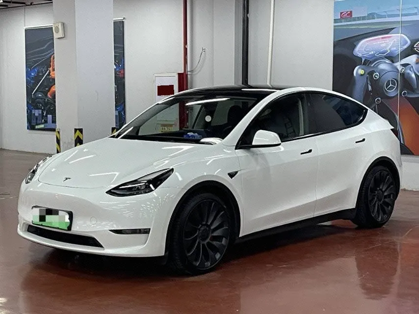 Open image lightbox: Tesla 2024 Model Y Performance High Performance Edition Automatic Gear