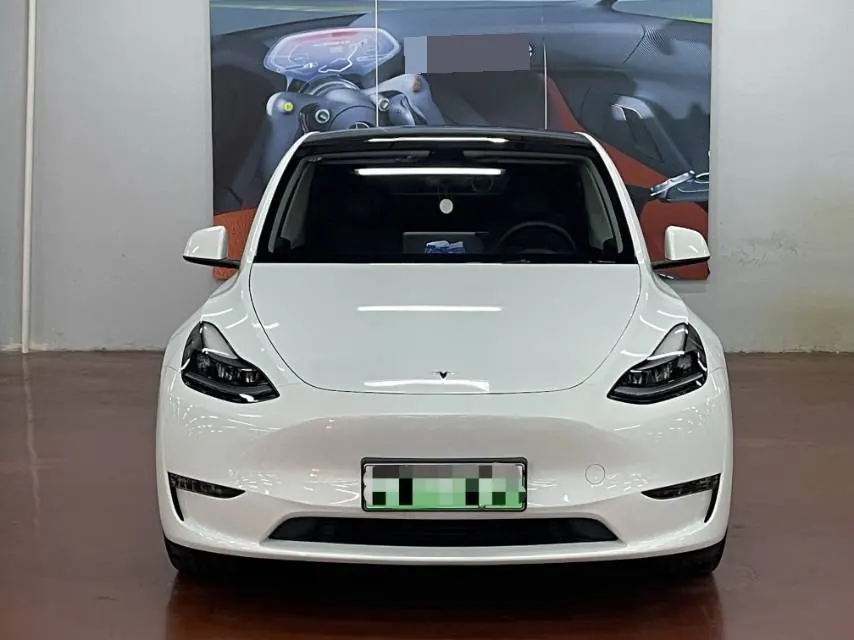 Tesla 2024 Model Y Performance High Performance Edition Automatic Gear 2