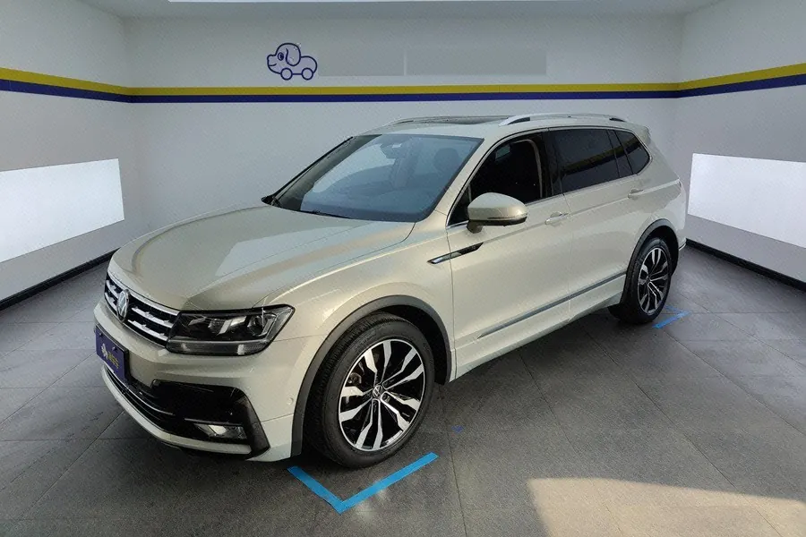 打开图片灯箱:Volkswagen 2021 Tiguan L R-Line 2.0TSI 330TSI Two-Drive Overdrive Automatic Gear