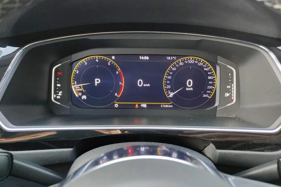 Volkswagen 2021 Tiguan L R-Line 2.0TSI 330TSI Two-Drive Overdrive Automatic Gear 6