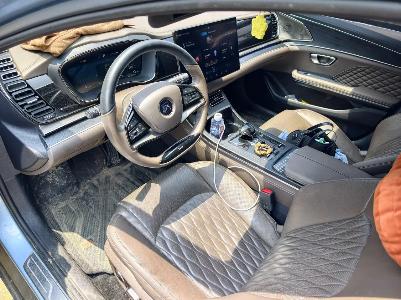 BYD 2022 Han DM-i 1.5T stepless 121KM noble automatic gear 3