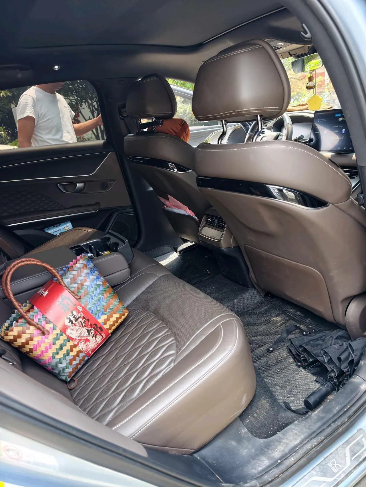 BYD 2022 Han DM-i 1.5T stepless 121KM noble automatic gear 8