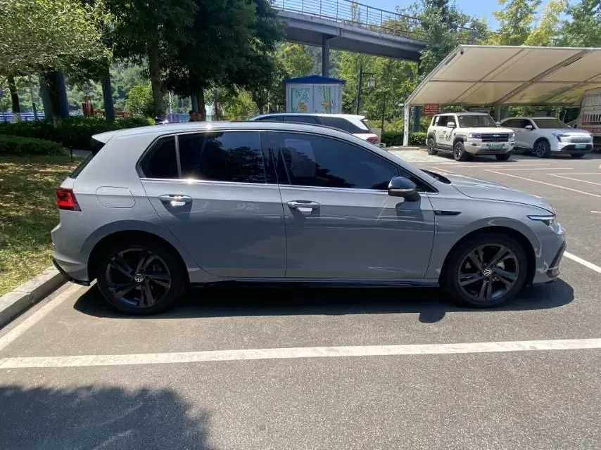 Volkswagen 2021 Golf 8 R-Line 1.4TSI 280TSI Automatic 4
