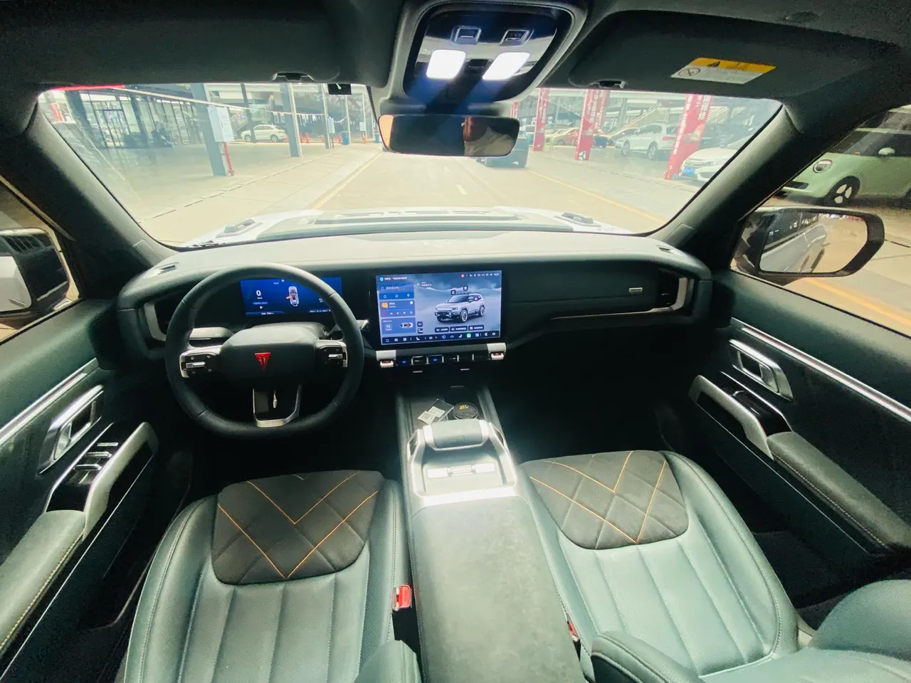 ChangAn Deepal 2025 G318 Worry-free Crossing Edition Four-wheel Drive Far Mountain Edition Automatic Gear 14
