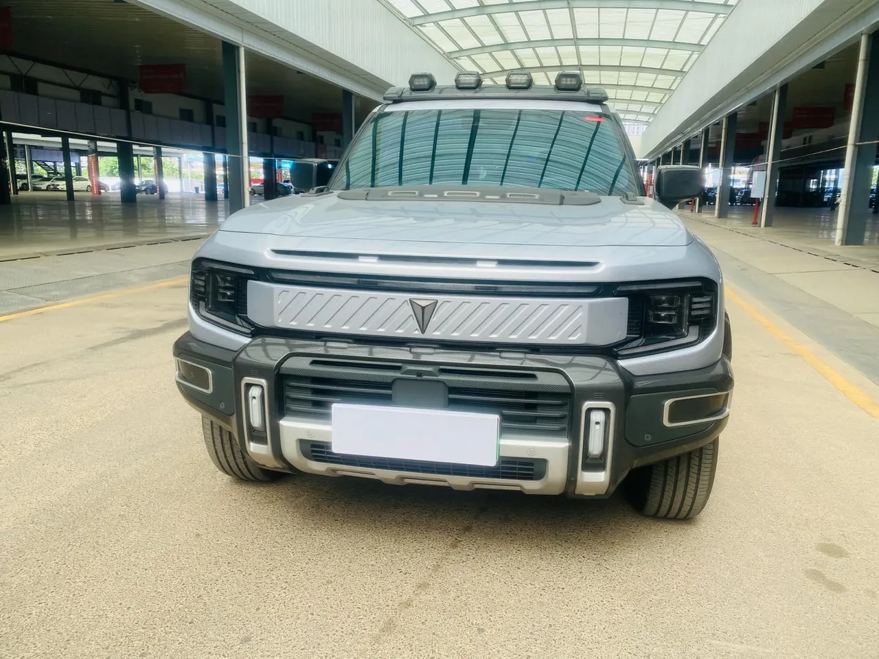 ChangAn Deepal 2025 G318 Worry-free Crossing Edition Four-wheel Drive Far Mountain Edition Automatic Gear 2