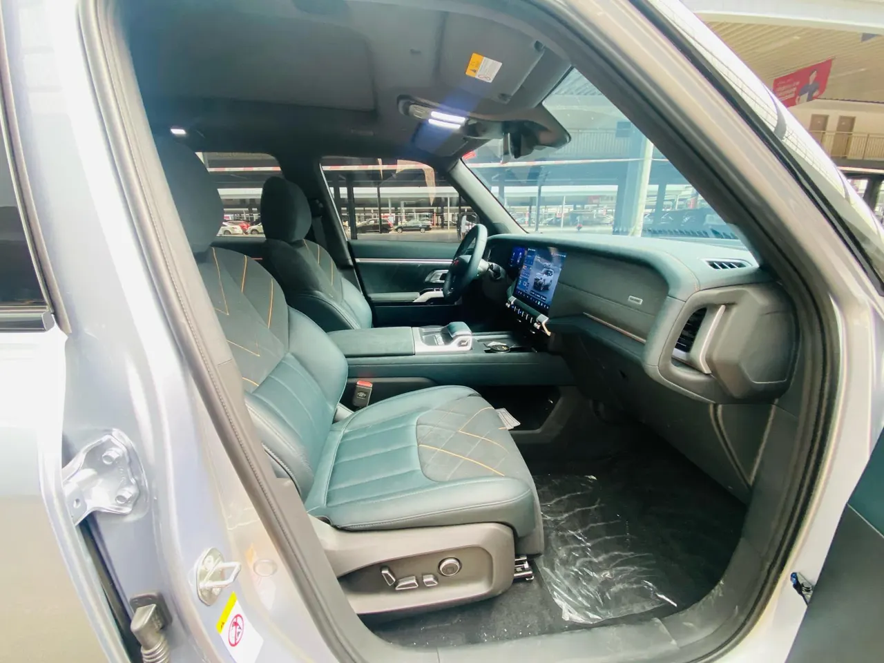 ChangAn Deepal 2025 G318 Worry-free Crossing Edition Four-wheel Drive Far Mountain Edition Automatic Gear 5
