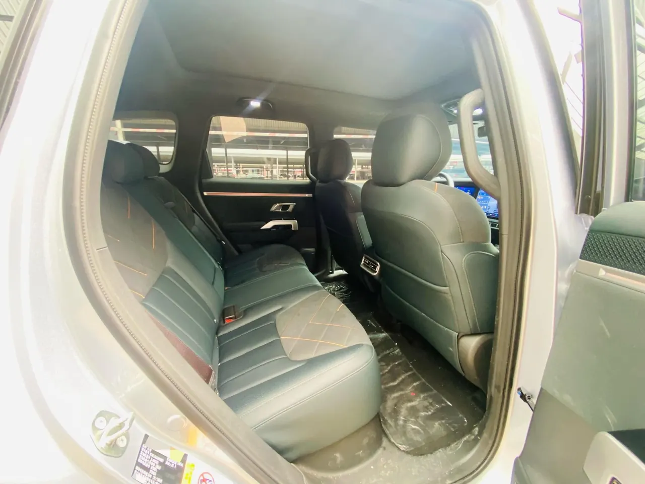 ChangAn Deepal 2025 G318 Worry-free Crossing Edition Four-wheel Drive Far Mountain Edition Automatic Gear 6