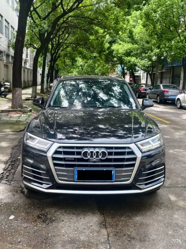 Audi 2020 Q5L 2.0TFSI 40TFSI Rongxiang Fashion Automatic 2
