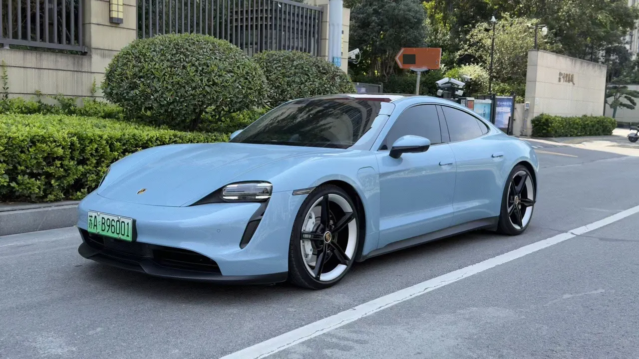 Open image lightbox: Porsche Taycan (Imported) 2022 Taycan Taycan Automatic