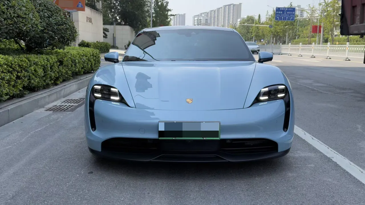 Porsche Taycan (Imported) 2022 Taycan Taycan Automatic 2