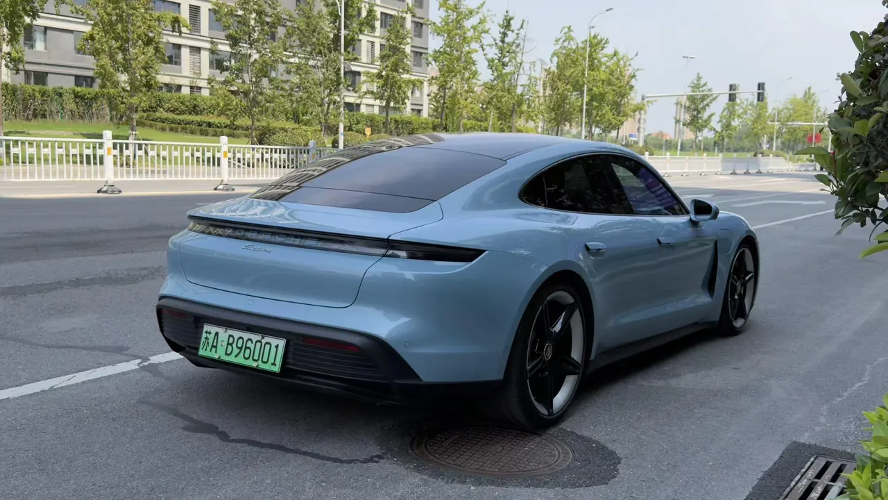 Porsche Taycan (Imported) 2022 Taycan Taycan Automatic 3