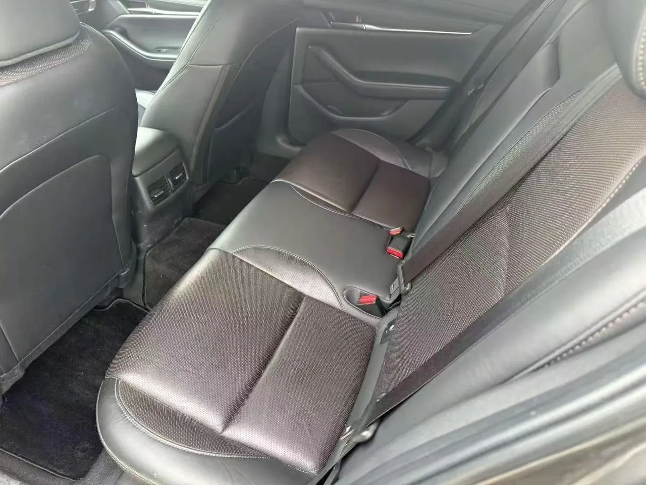 Mazda 3 Oncorsela 2020 Mazda 3 Oncorsela-sedan 2.0 elegant automatic gear 5