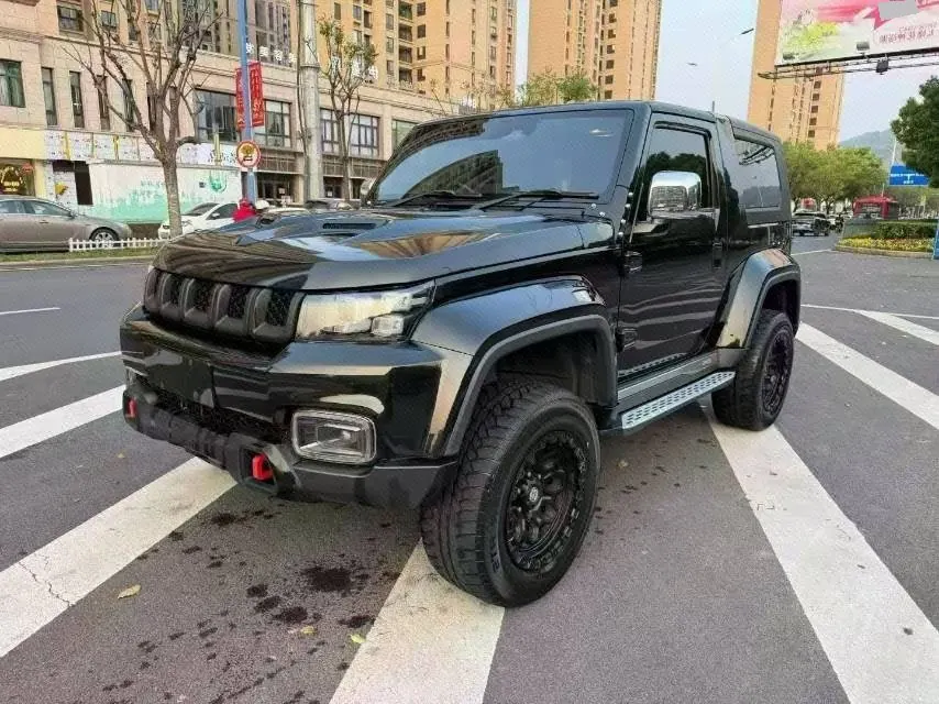 打开图片灯箱:Beijing 2020 BJ40 2.0T 4-wheel drive tribute version extreme automatic gear