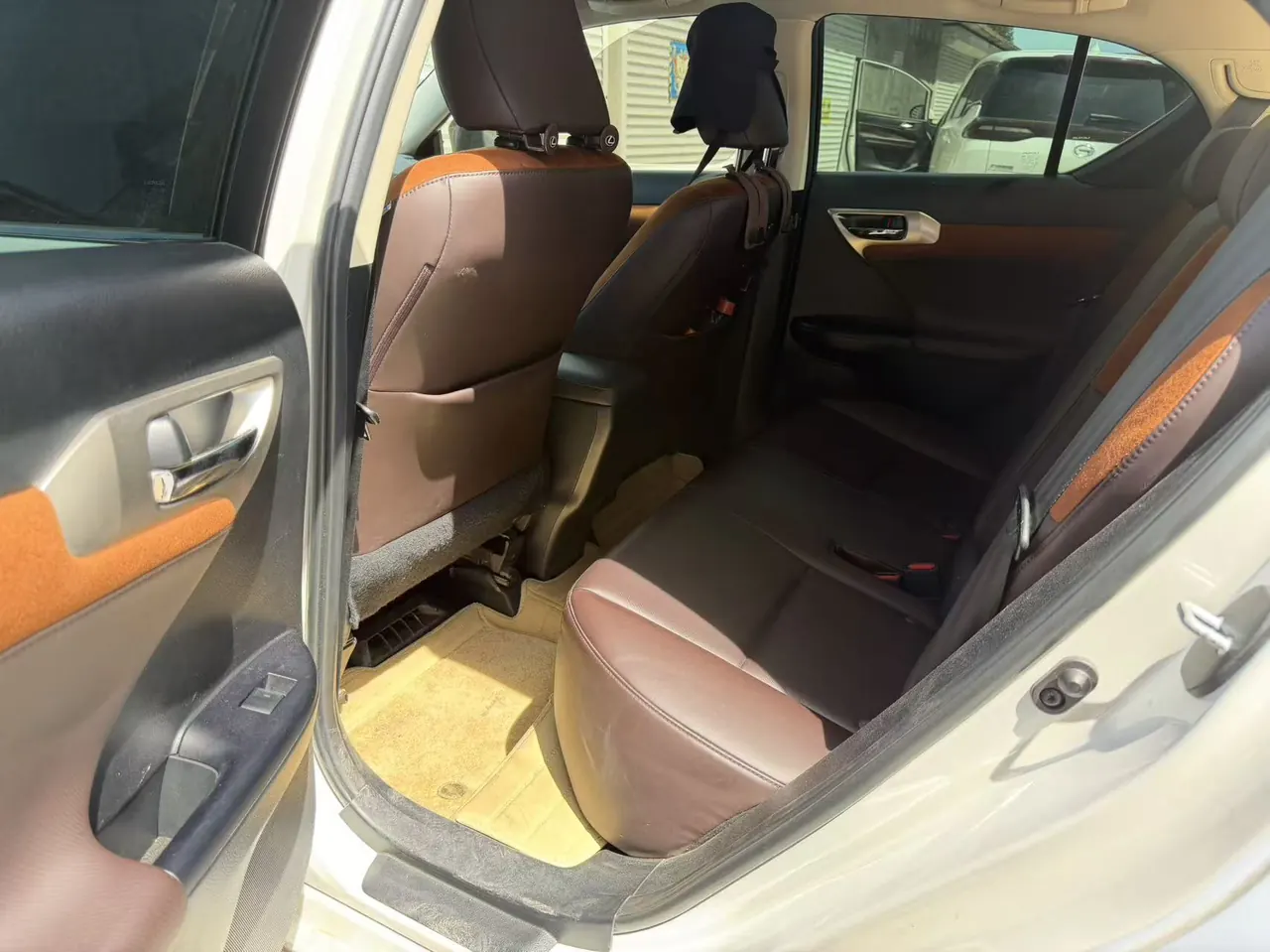 Lexus CT (Imported) 2020 CT200h 1.8 Stepless Comfort Edition (Black Roof) Automatic Gear 4