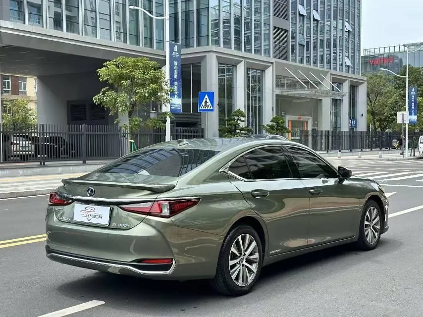 Lexus ES (Imported) 2020 ES300h 2.5 Stepless Excellence Edition Automatic Gear 6