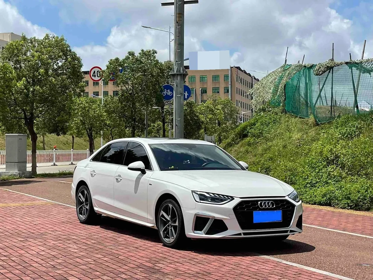 Audi 2020 A4L 2.0TFSI 35TFSI Fashion Dynamic Automatic 3
