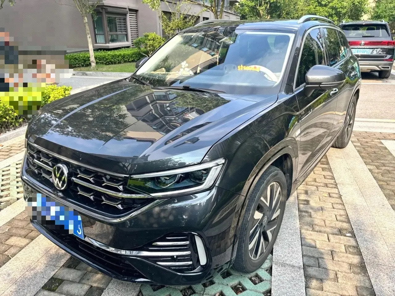Open image lightbox: Volkswagen 2023 Tanyue 2.0TSI 380TSI Four-wheel Drive R-Line High Energy Edition (Modified) Automatic Gear