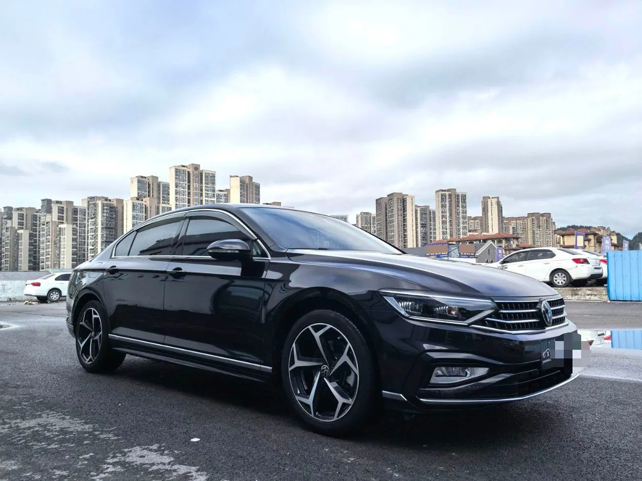 Volkswagen 2025 Magotan 2.0TSI 330TSI 2 million luxury automatic gear 3