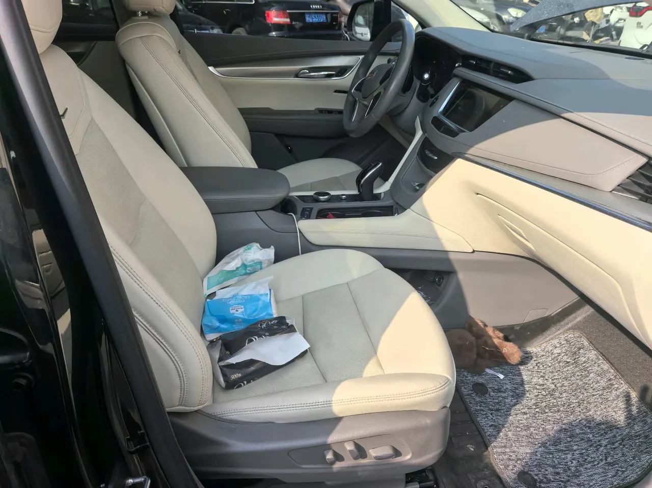 Cadillac 2023 XT5 48V 2.0T Two-Drive Fashion Automatic Gear 6