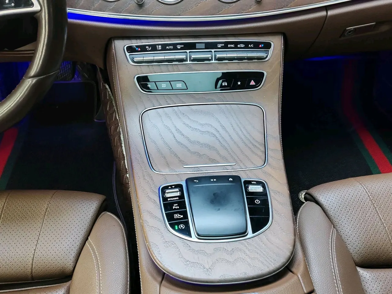 Mercedes Benz E Class 2021 E 260 L 2.0T (changed) automatic gear 13