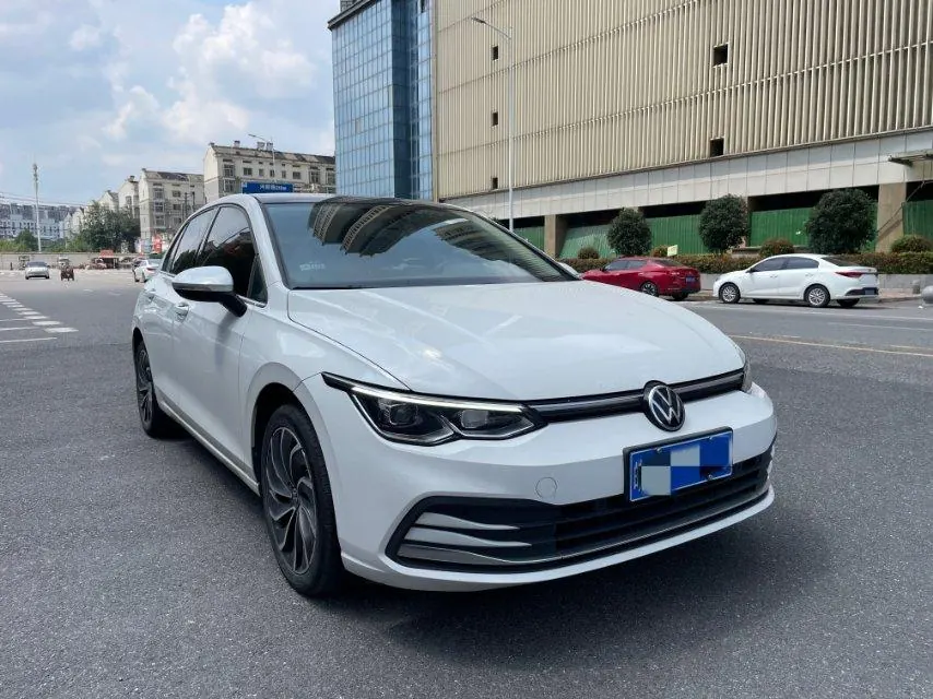 Volkswagen 2021 Golf 8 PRO 1.4TSI 280TSI Automatic 3